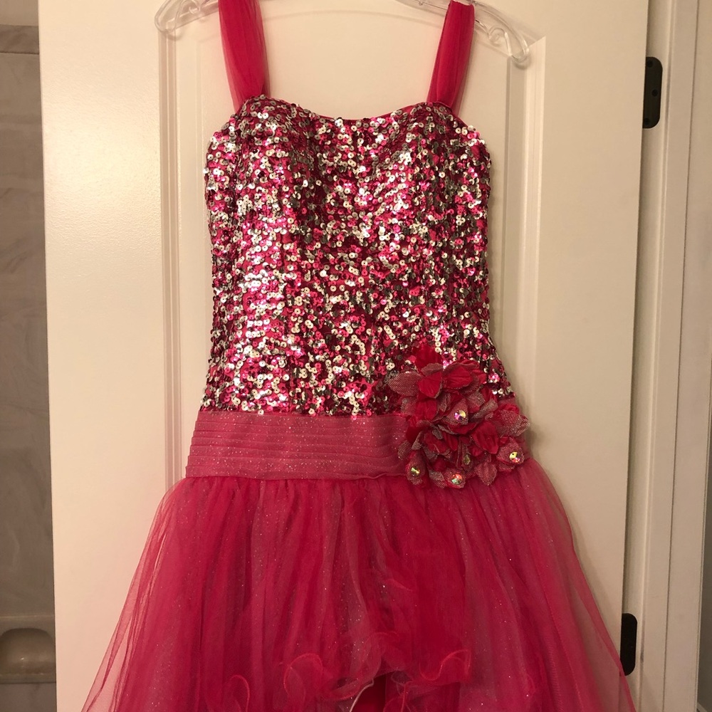 Selling this hot pink prom dress!